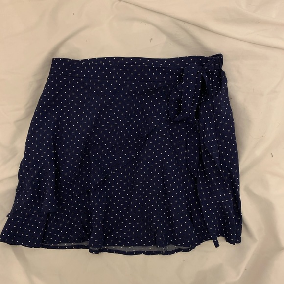 Forever 21 Blue/White Polka Dot Skirt - Picture 4 of 5